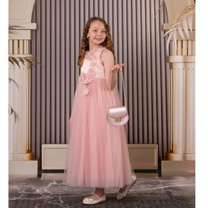 FINAL SALE✨
Last one 
PINK GIRLS Elegant Pink Flower Girl Dress